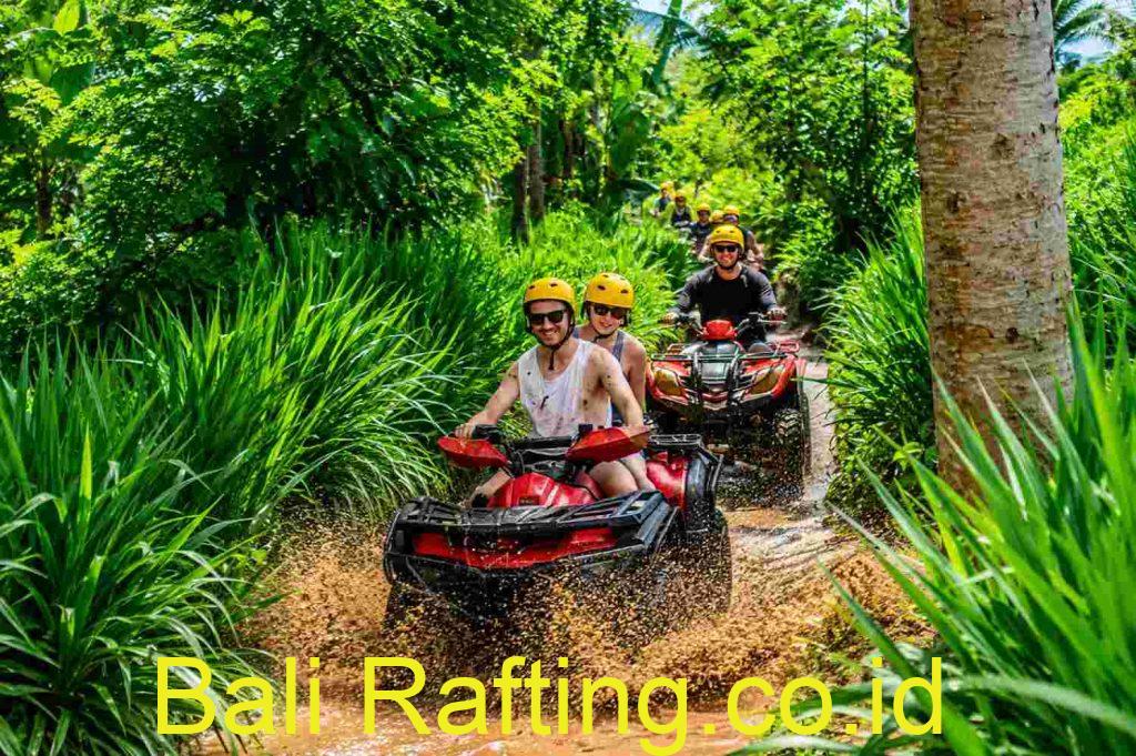 Bali ATV Ride melewati jalur off-road di tengah alam Bali